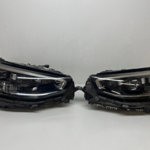 (كود 591) W223 (2021-2026) - فنار (Digital Light),"(تجاري: $1200 إلى $1800) (أصلي مستعمل: $2500 إلى $4500)"